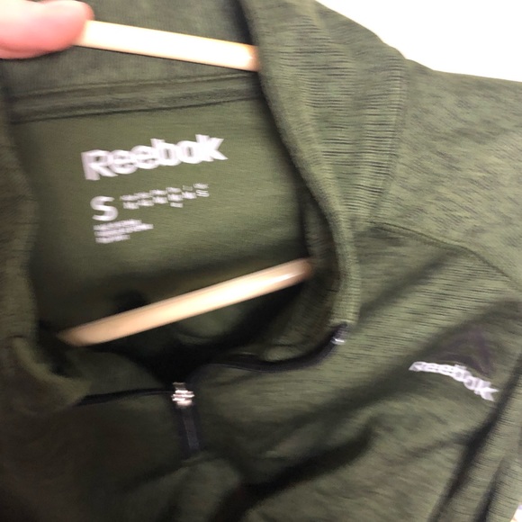 Green Reebok running jacket - Picture 3 of 5